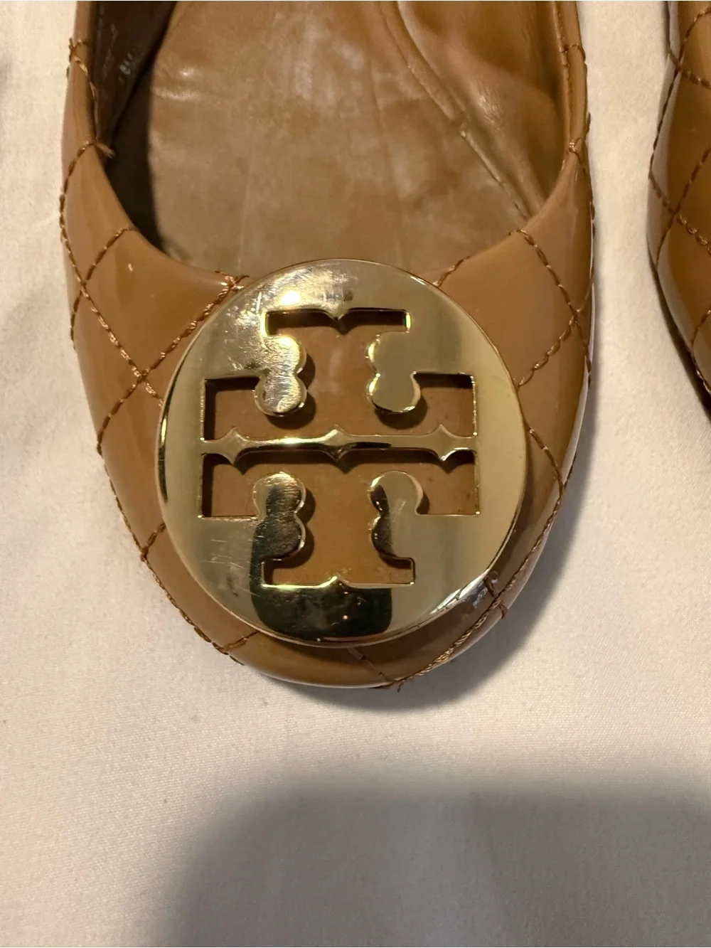 Tory Burch Quilted Patent Leather Ballet Flats Shoes Tan size 8